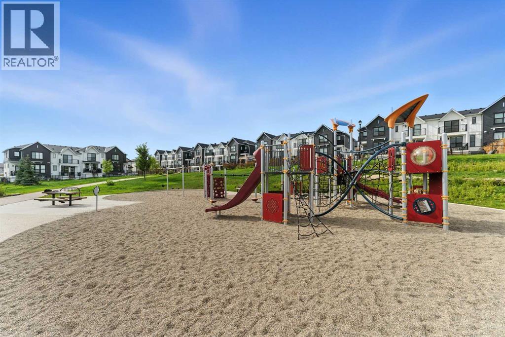 Photo 33 of 20 Heritage Lane, Cochrane AB
