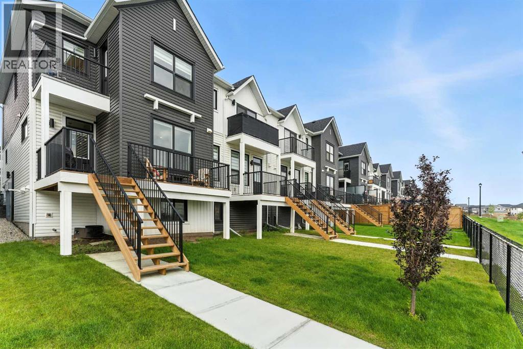 Photo 30 of 20 Heritage Lane, Cochrane AB