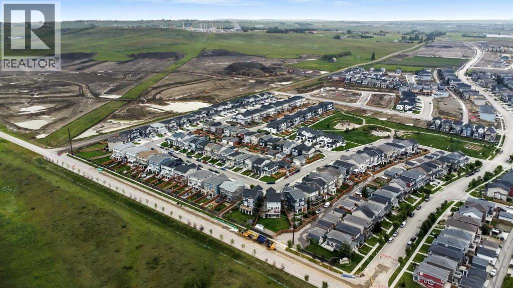 Photo 38 of 20 Heritage Lane, Cochrane AB
