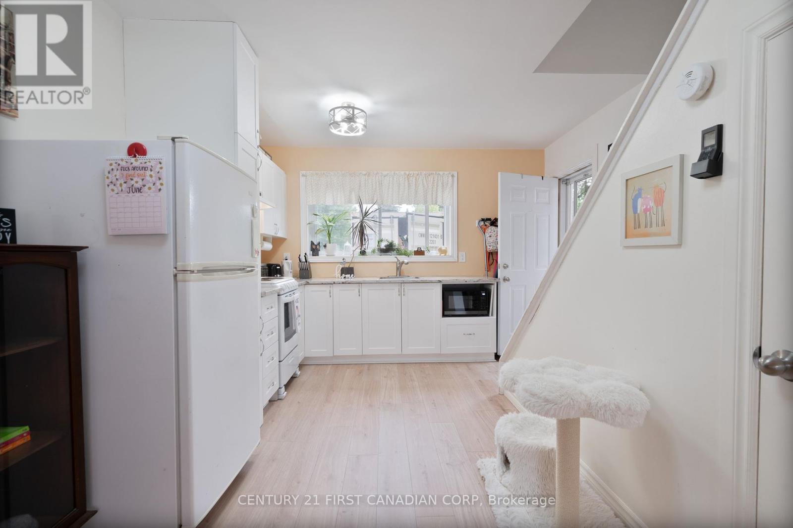 Photo 6 of 139 1090 Kipps Lane, London East ON