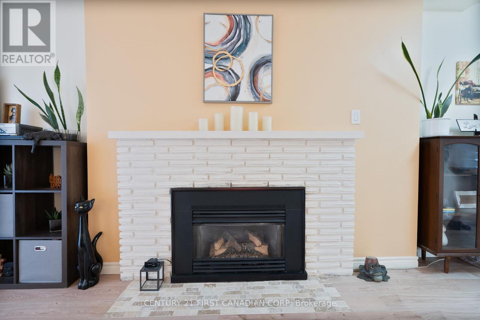 Photo 9 of 139 1090 Kipps Lane, London East ON