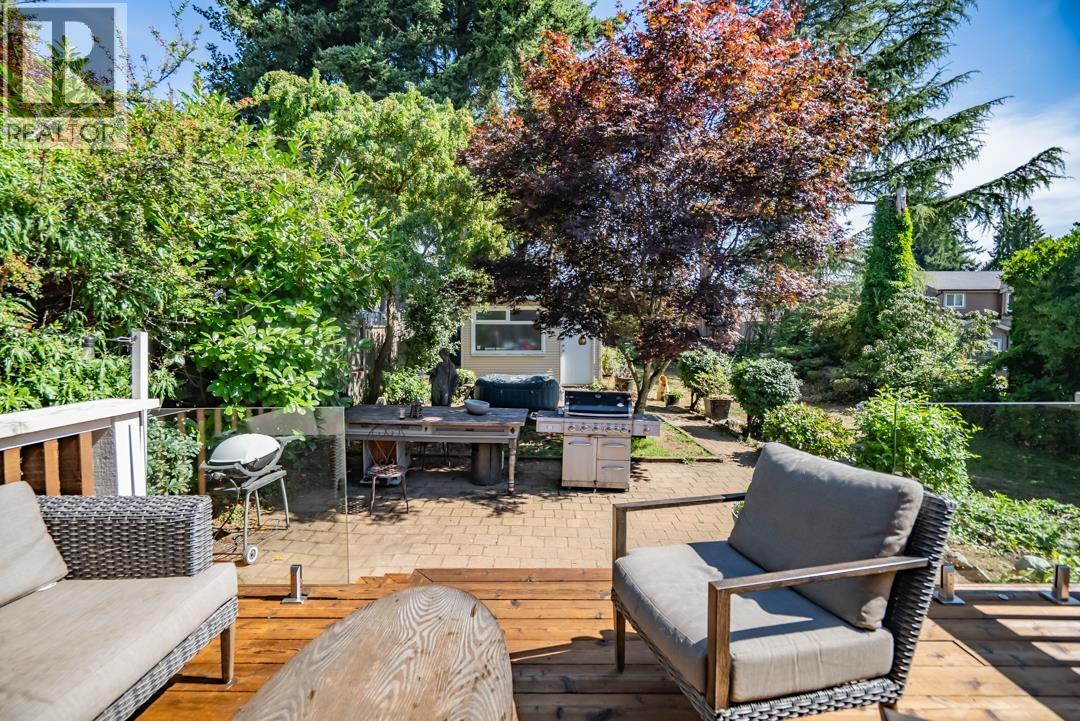 Photo 26 of 7760 Mary Avenue, Burnaby BC