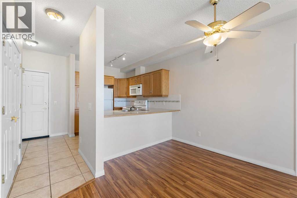 Photo 6 of 5304 14645 6 Street Sw, Calgary AB