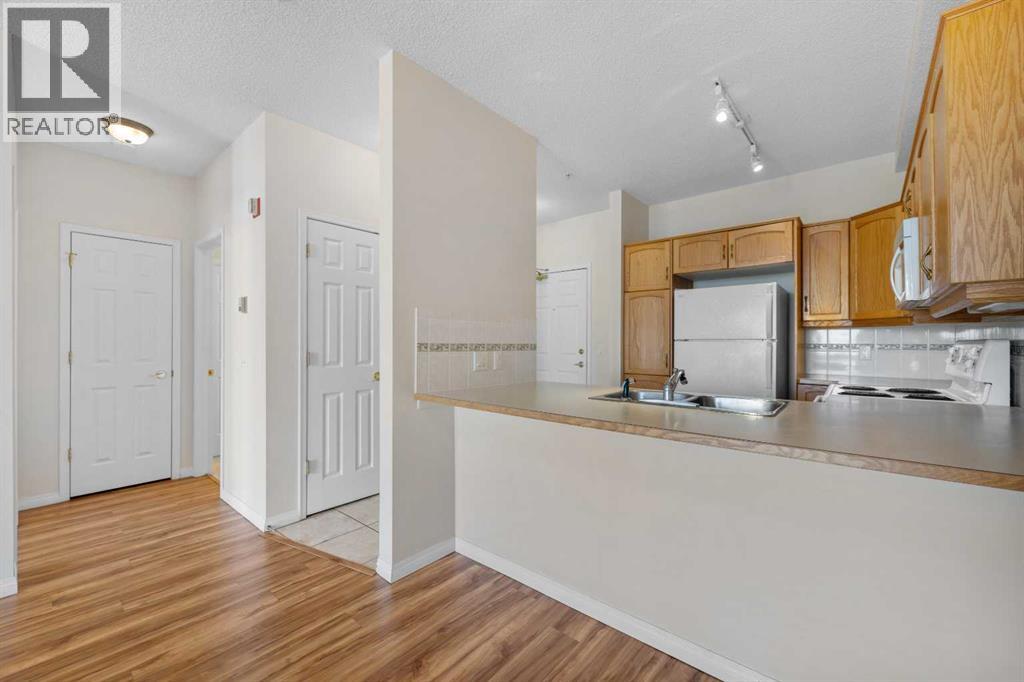 Photo 14 of 5304 14645 6 Street Sw, Calgary AB