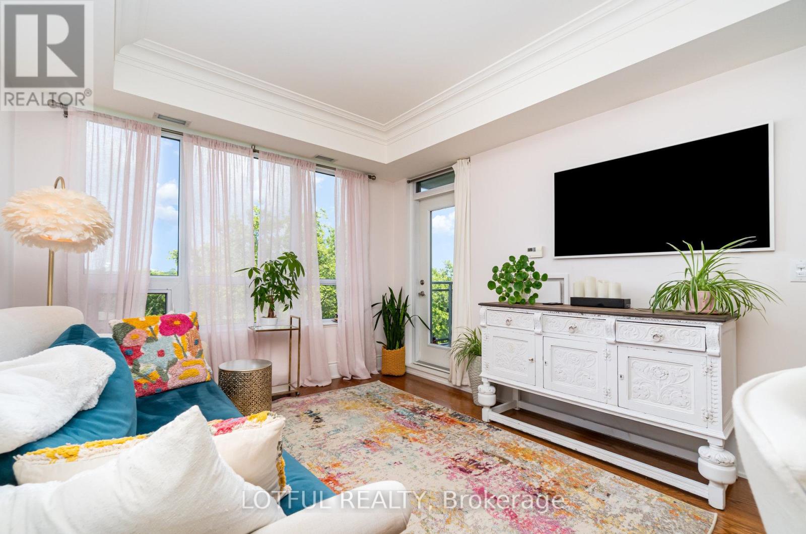 Photo 4 of 711 3500 Lakeshore Road W, Oakville ON