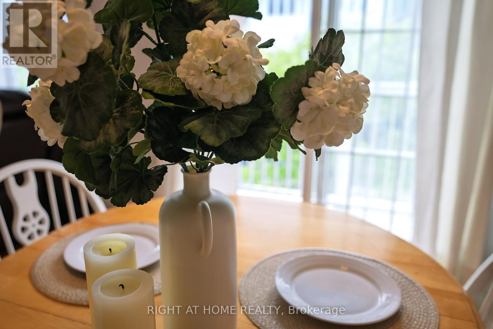 Photo 18 of 134 Fordham Private, Ottawa ON