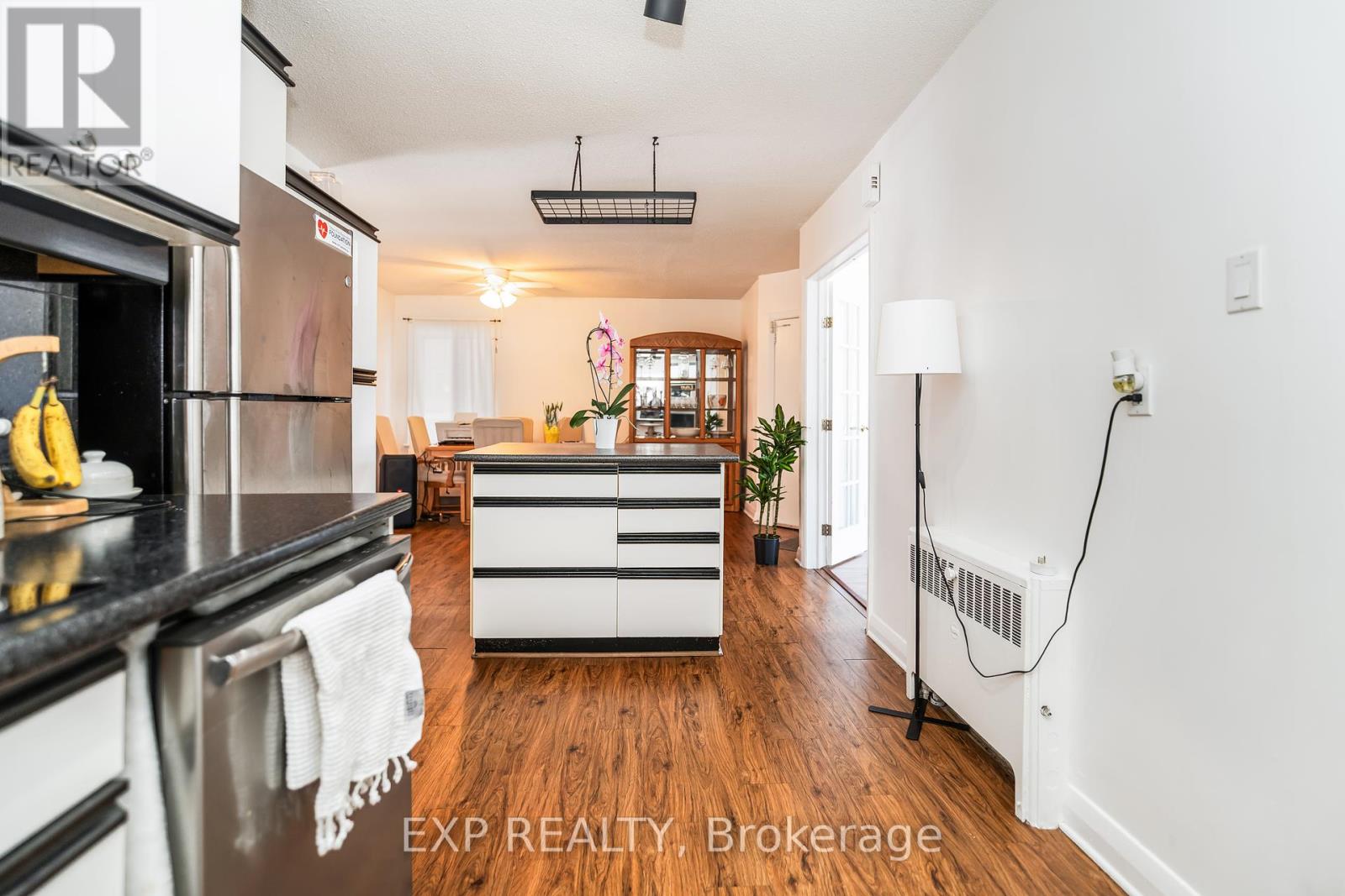 Photo 10 of 330 Donald Street, Ottawa ON
