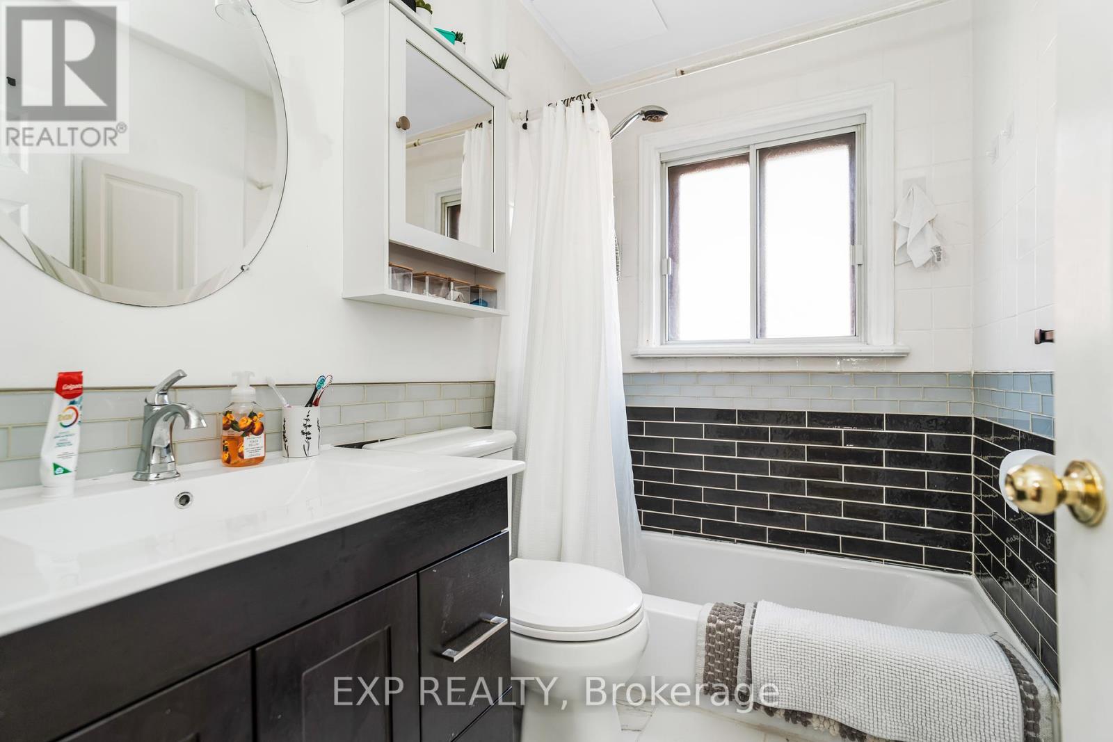 Photo 34 of 330 Donald Street, Ottawa ON