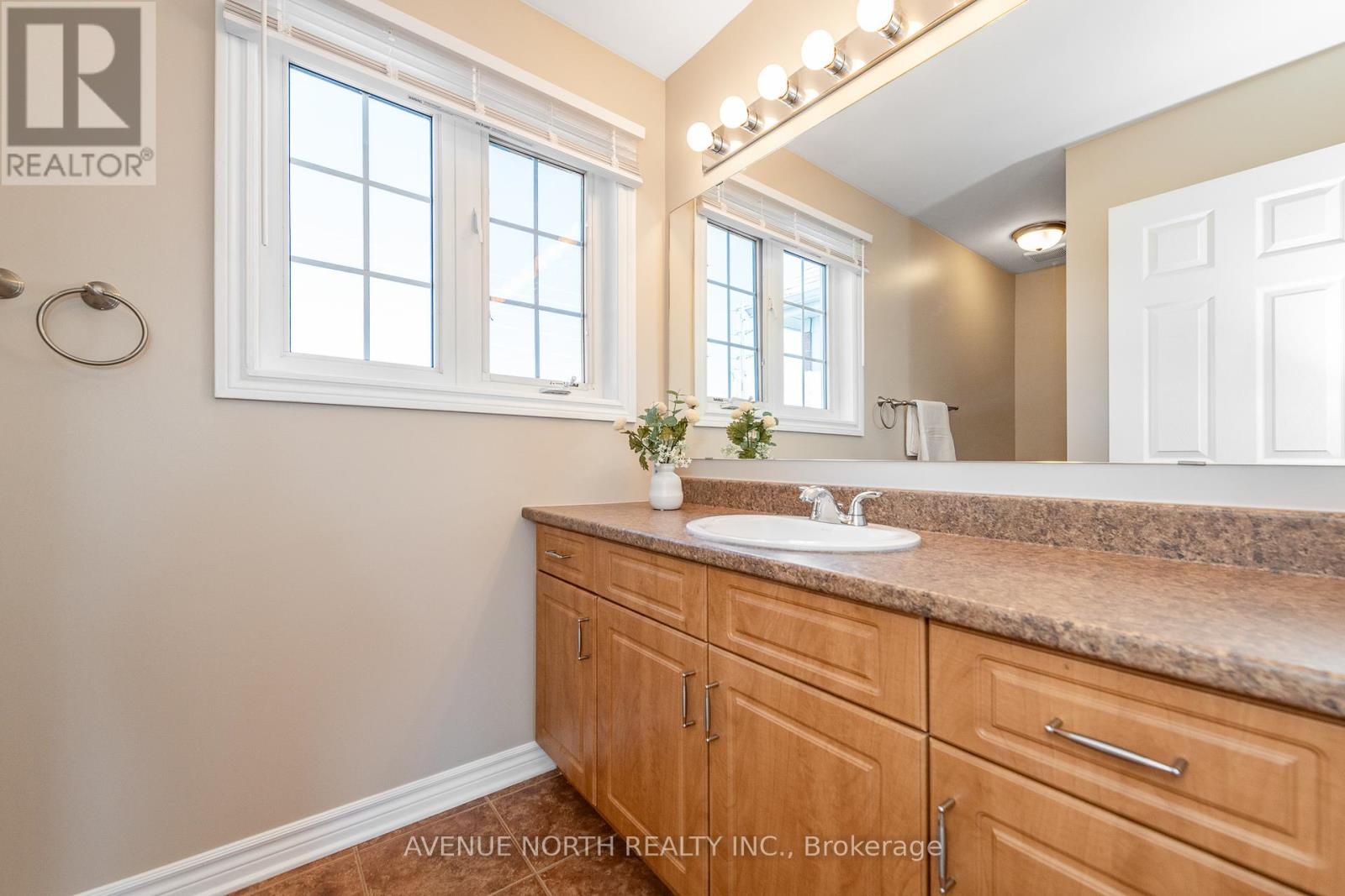 Photo 32 of 3560 Cambrian Road, Ottawa ON