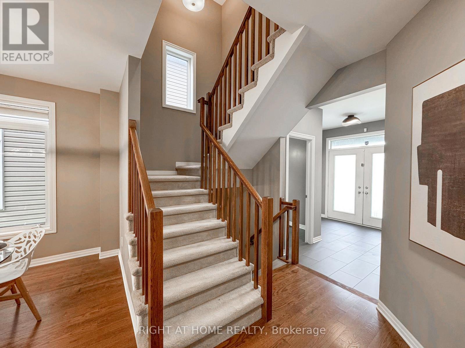 Photo 13 of 506 Peerless Street, Ottawa ON
