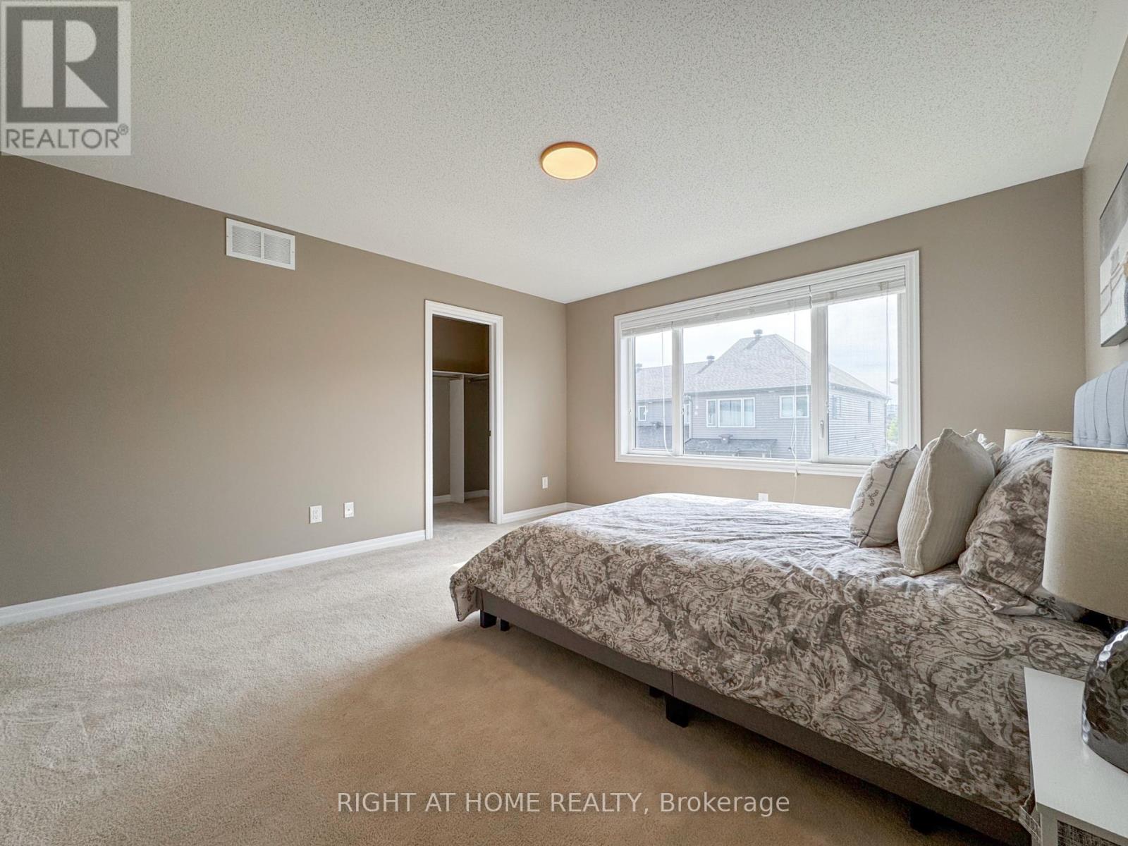 Photo 17 of 506 Peerless Street, Ottawa ON
