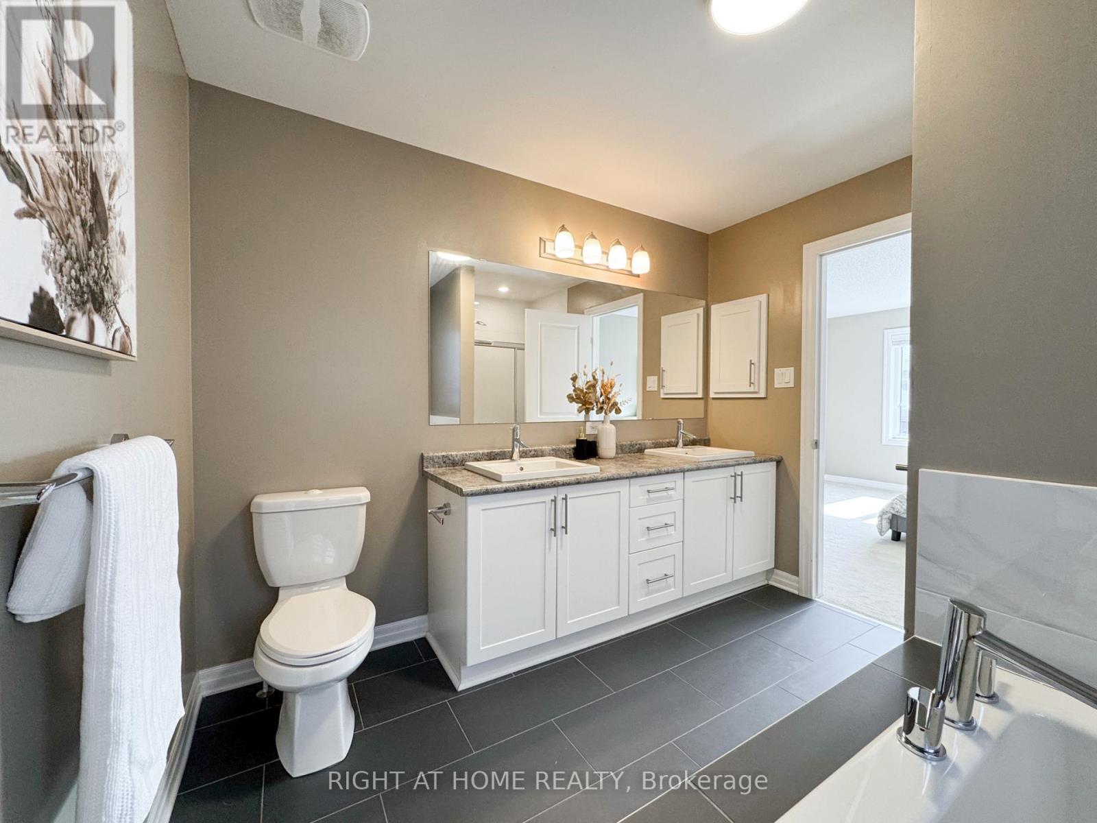Photo 21 of 506 Peerless Street, Ottawa ON