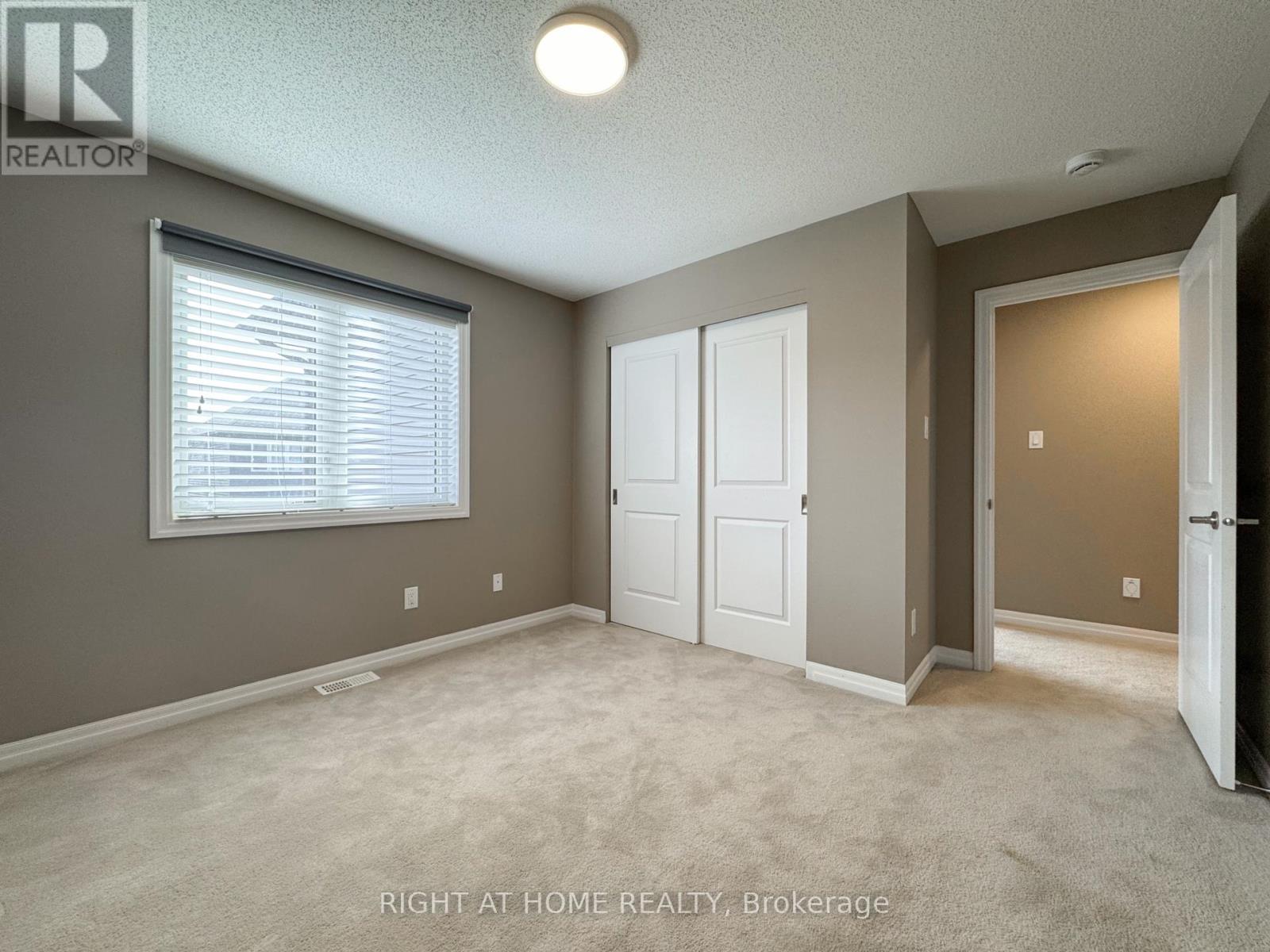 Photo 22 of 506 Peerless Street, Ottawa ON
