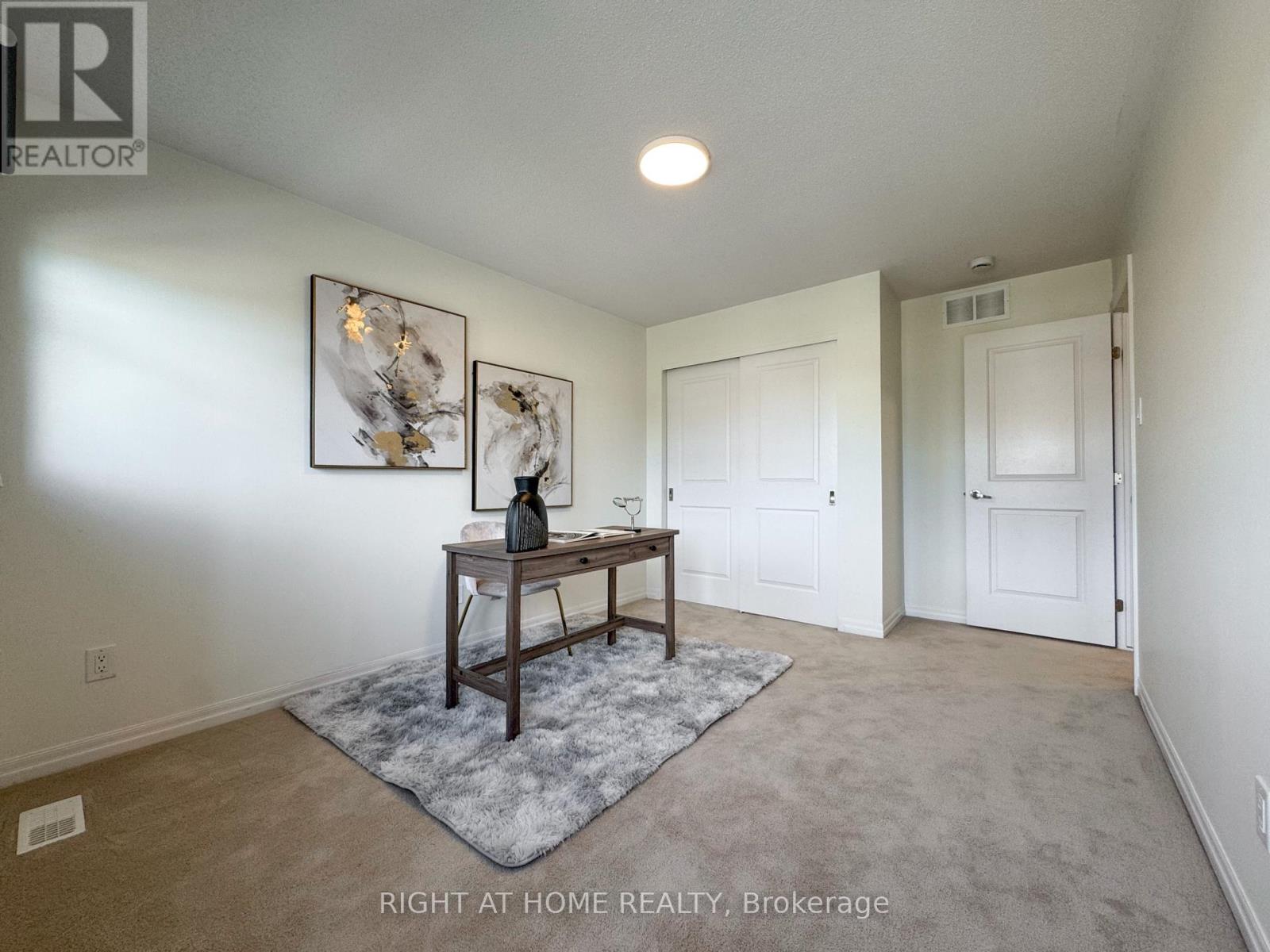 Photo 24 of 506 Peerless Street, Ottawa ON