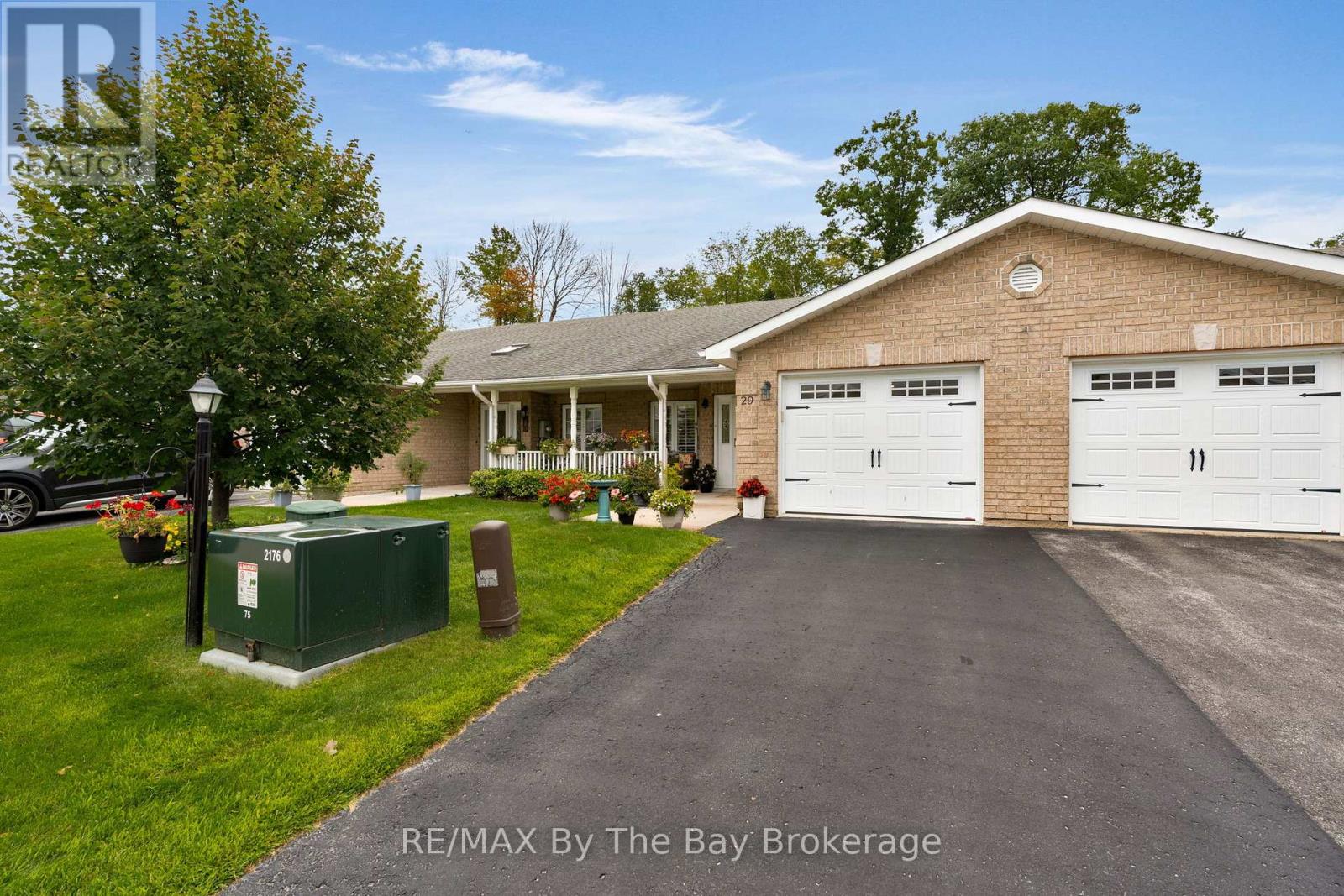 Photo 17 of 29 Meadow Lane, Wasaga Beach ON