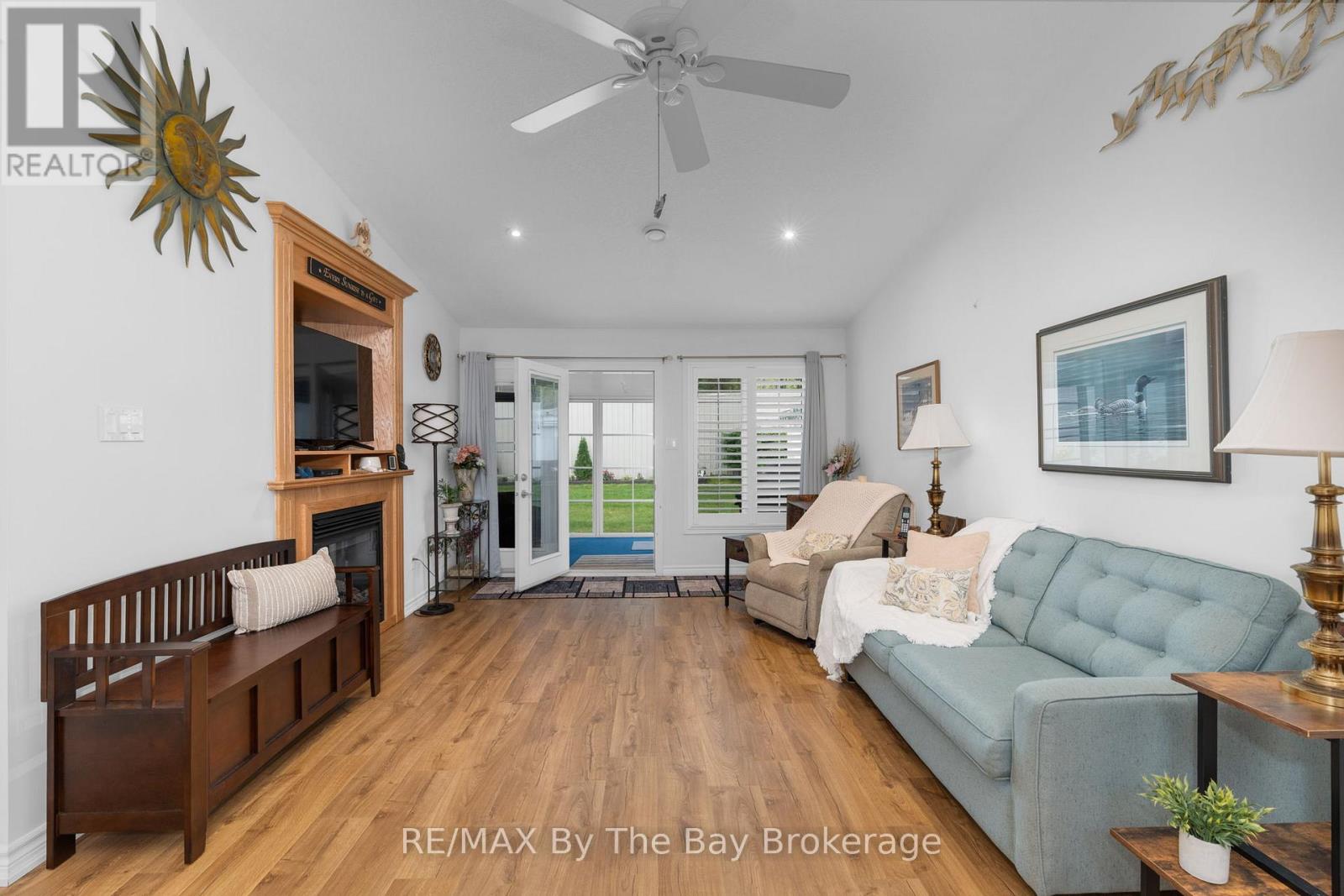 Photo 2 of 29 Meadow Lane, Wasaga Beach ON