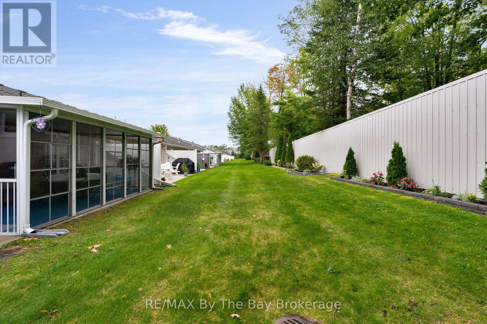 Photo 14 of 29 Meadow Lane, Wasaga Beach ON