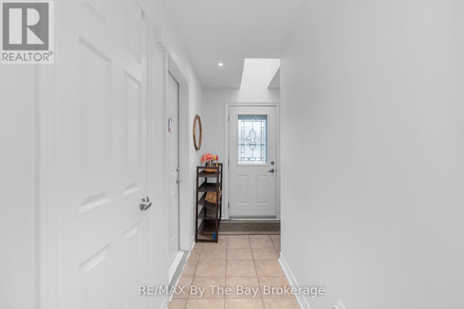 Photo 23 of 29 Meadow Lane, Wasaga Beach ON