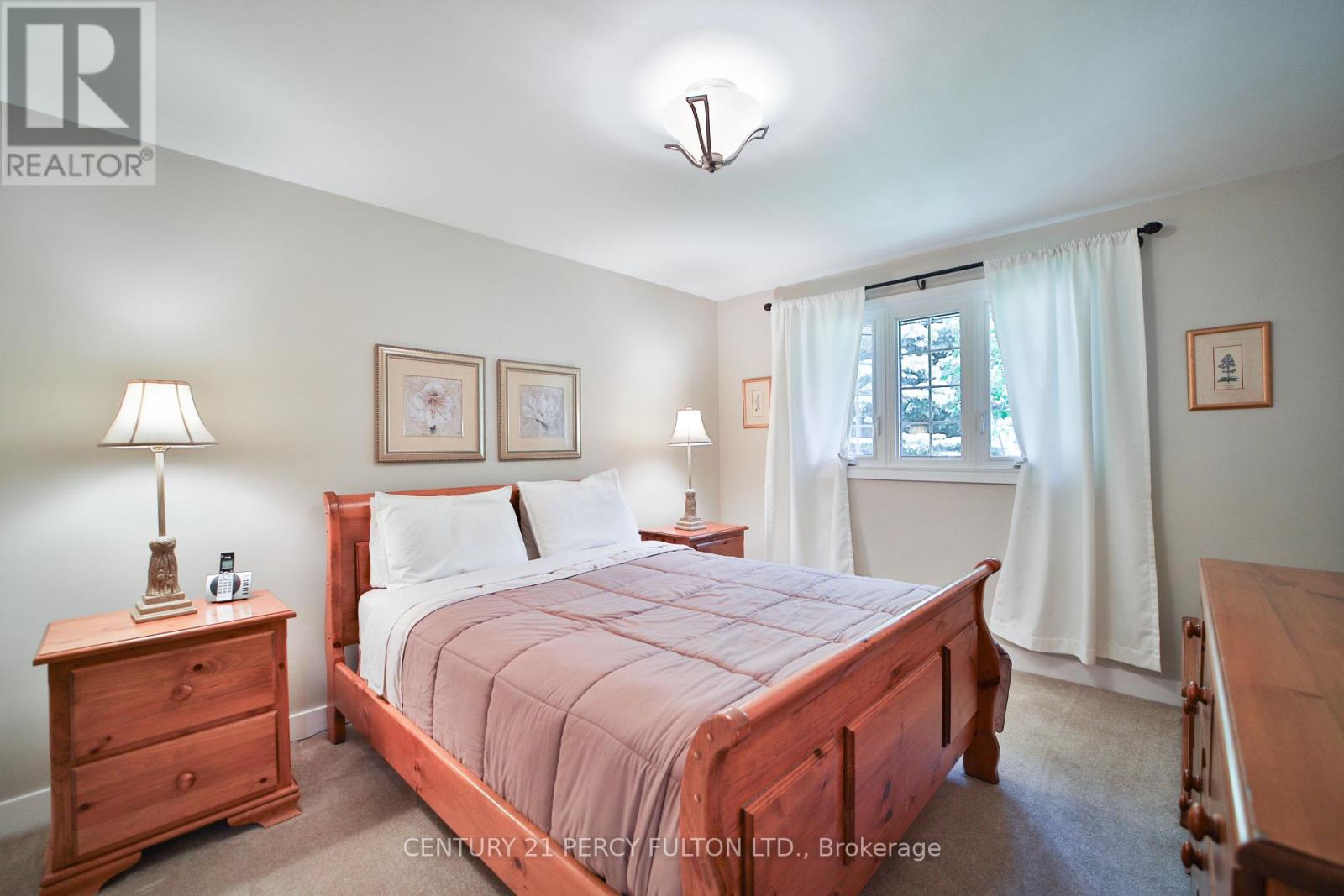 Photo 11 of 1520 Rebecca Street, Oakville ON