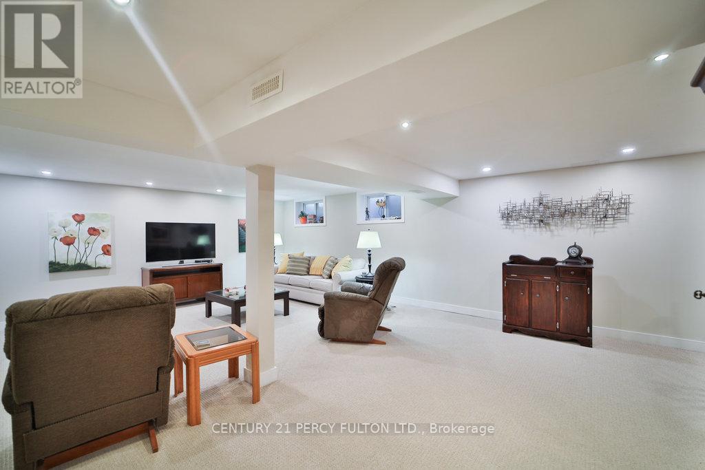 Photo 14 of 1520 Rebecca Street, Oakville ON