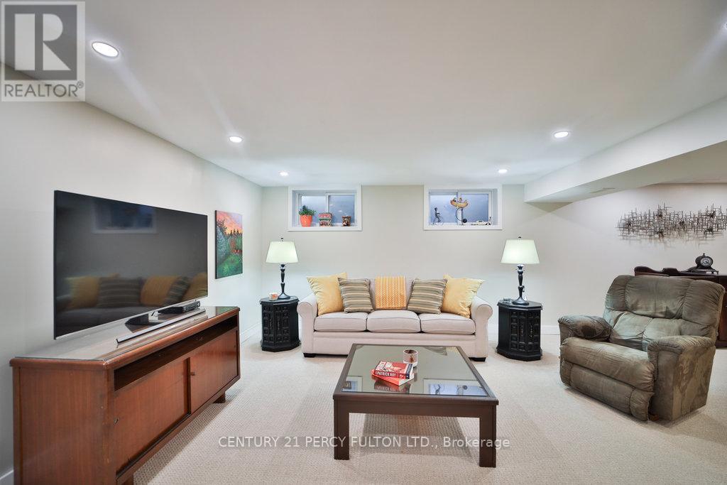 Photo 15 of 1520 Rebecca Street, Oakville ON