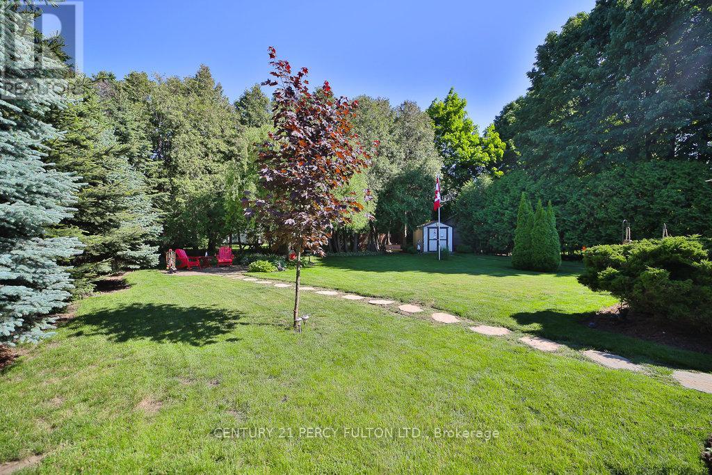 Photo 4 of 1520 Rebecca Street, Oakville ON