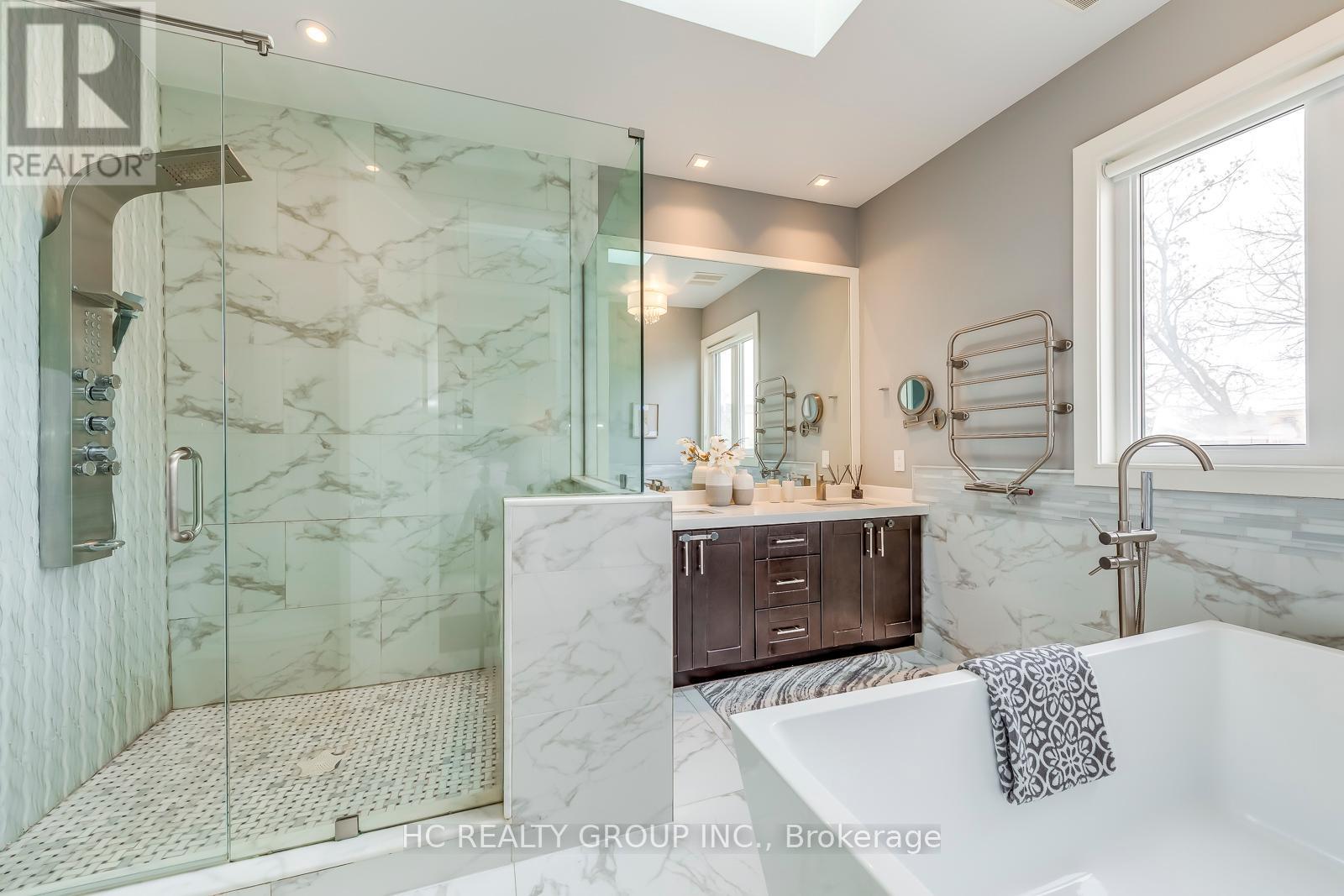 Photo 22 of 18 Ash Crescent, Toronto ON