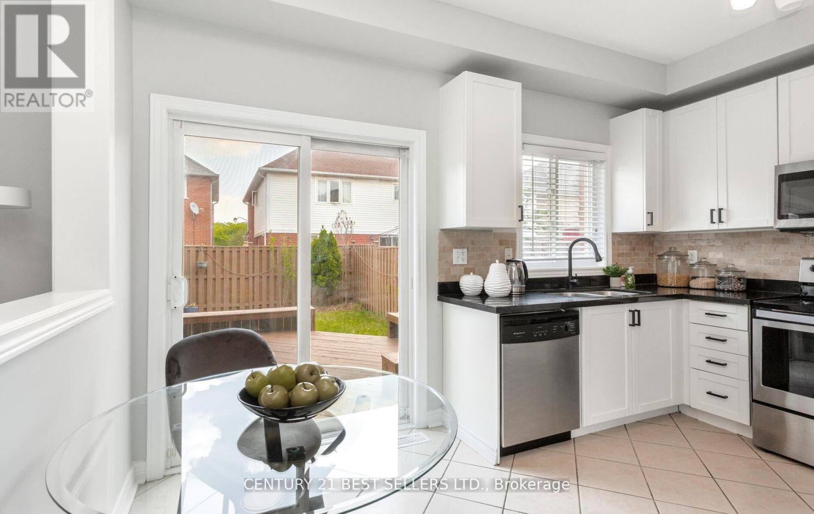 Photo 16 of 222 Andrews Trail, Milton ON