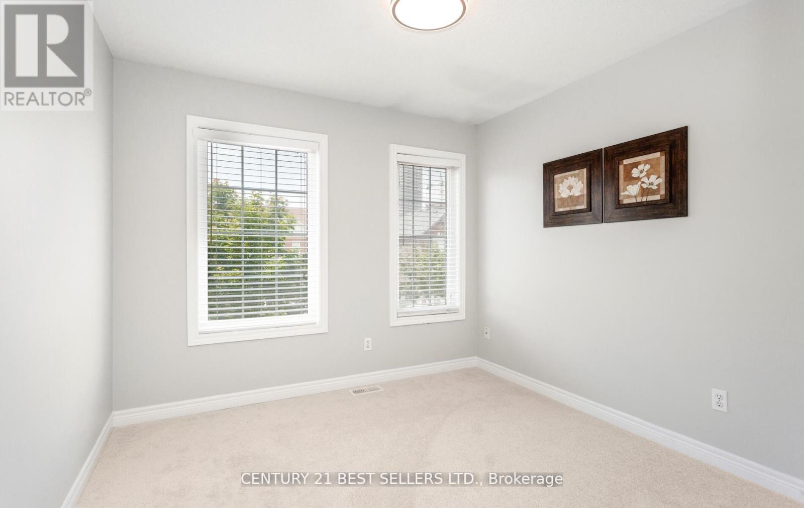 Photo 32 of 222 Andrews Trail, Milton ON