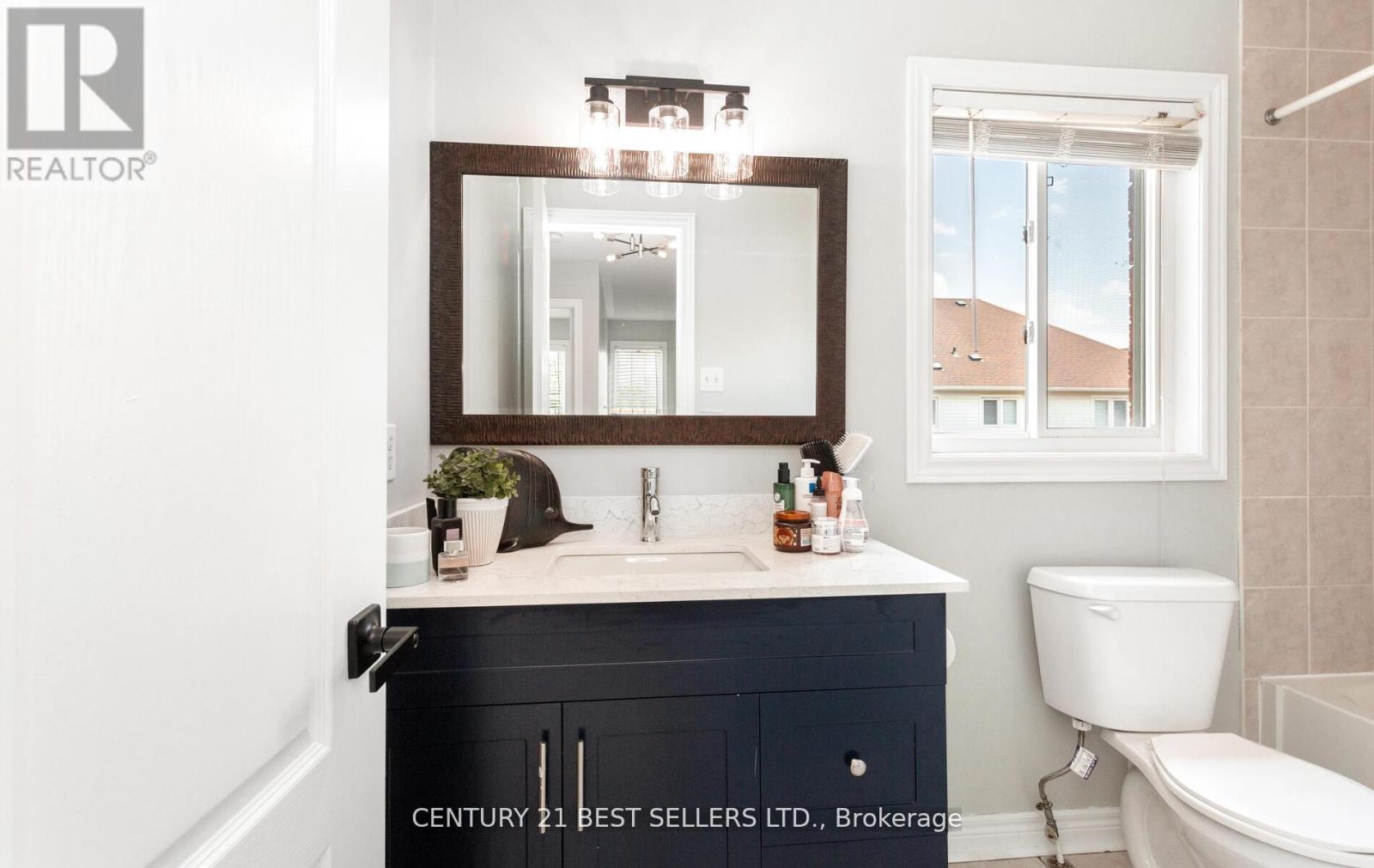 Photo 36 of 222 Andrews Trail, Milton ON