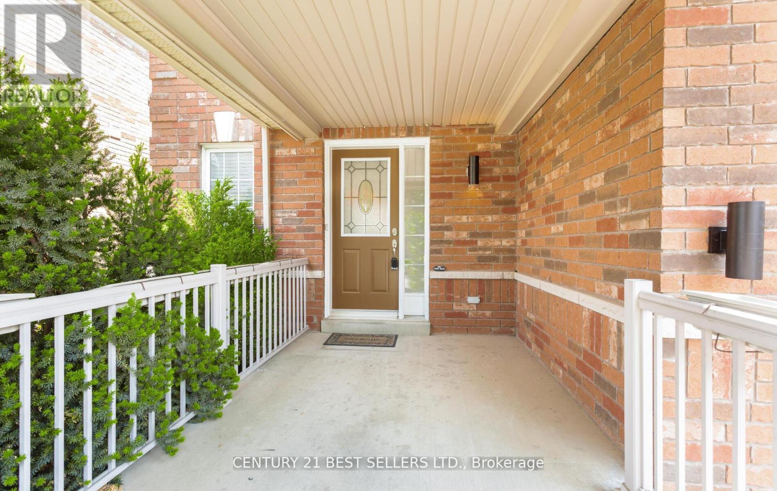 Photo 6 of 222 Andrews Trail, Milton ON