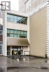 Photo 3 of 2nd Floor 44 Queen Street E, Brampton ON