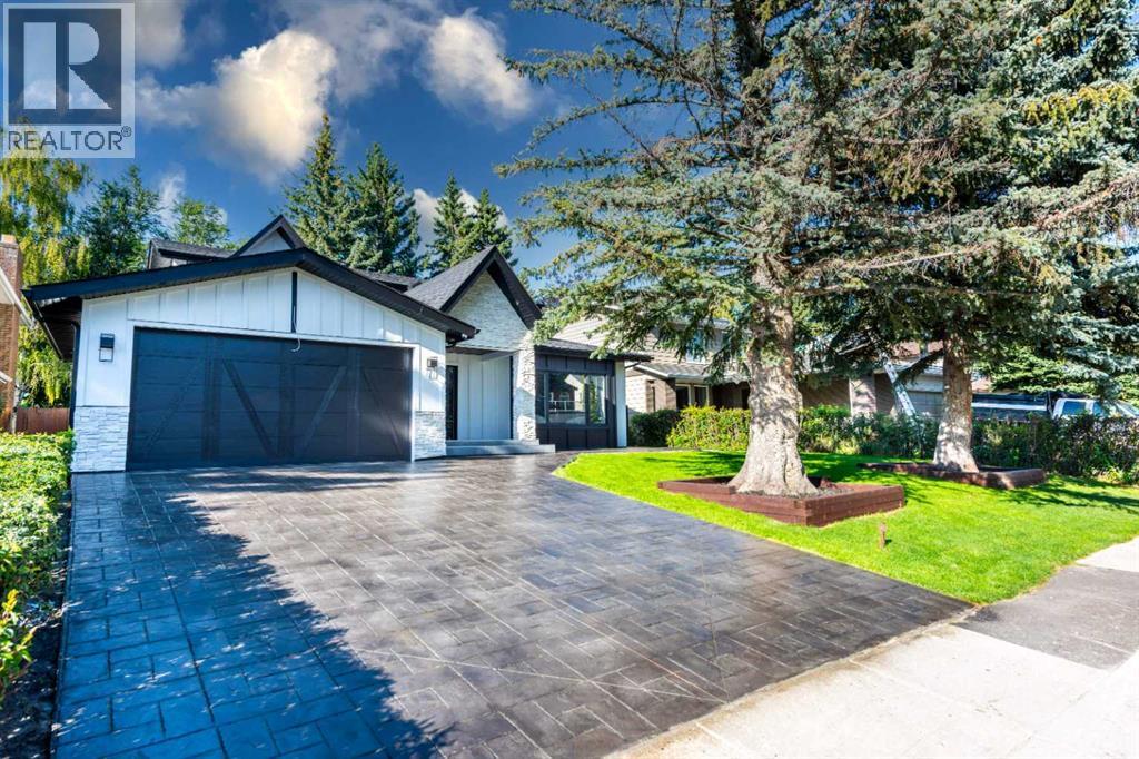 Photo 1 of 216 Pump Hill Crescent Sw, Calgary AB