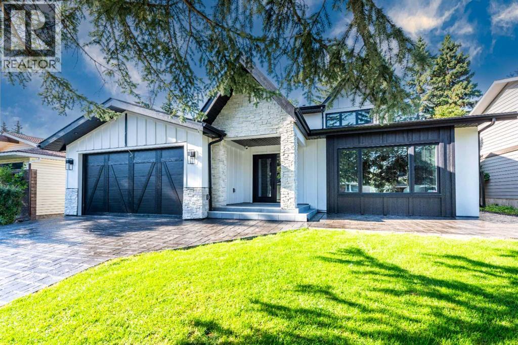 Photo 2 of 216 Pump Hill Crescent Sw, Calgary AB