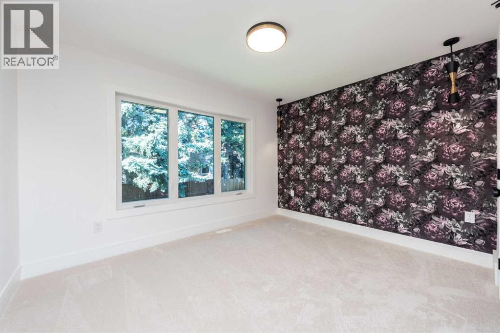 Photo 24 of 216 Pump Hill Crescent Sw, Calgary AB