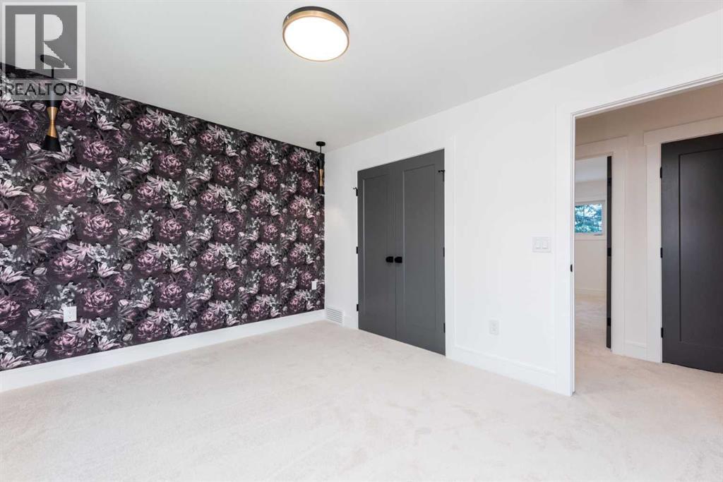 Photo 25 of 216 Pump Hill Crescent Sw, Calgary AB