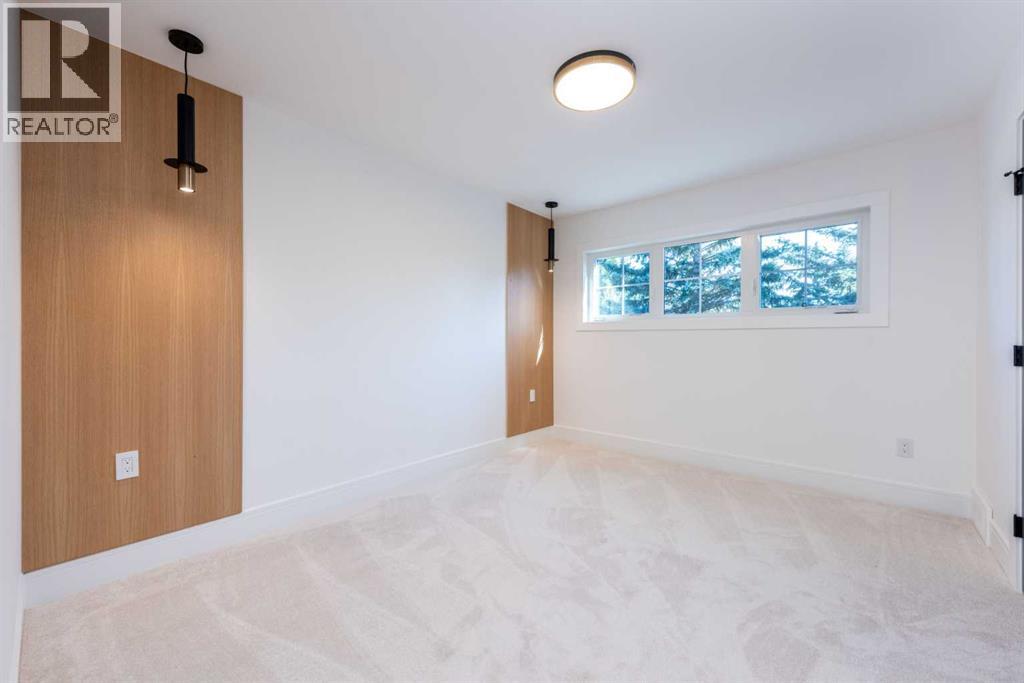 Photo 27 of 216 Pump Hill Crescent Sw, Calgary AB