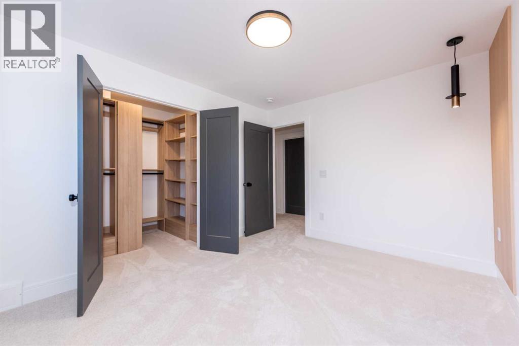 Photo 28 of 216 Pump Hill Crescent Sw, Calgary AB