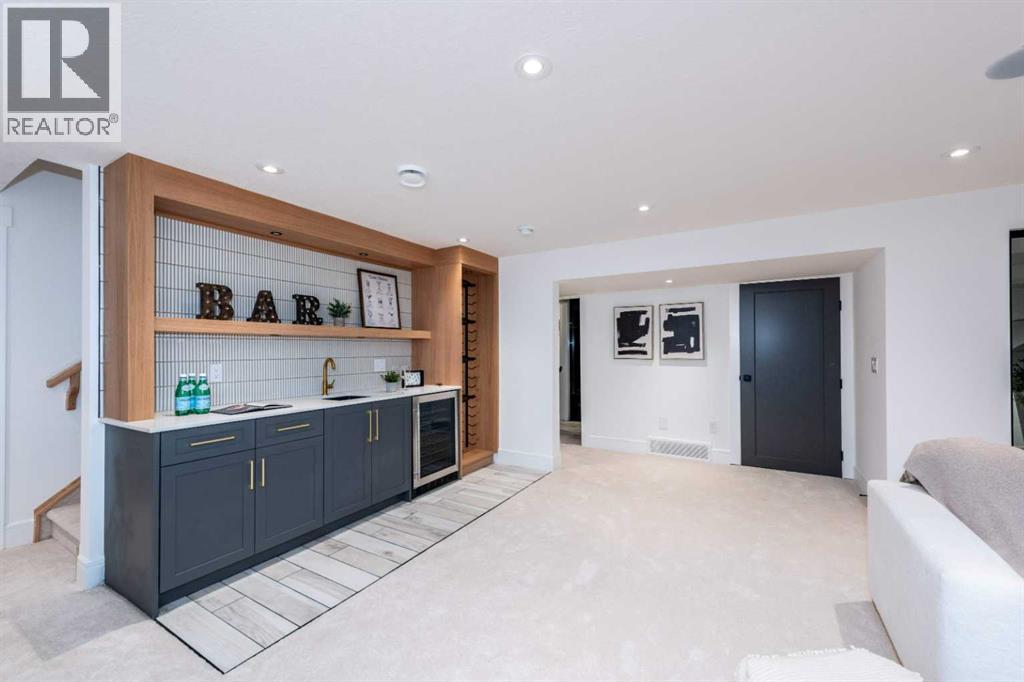 Photo 32 of 216 Pump Hill Crescent Sw, Calgary AB