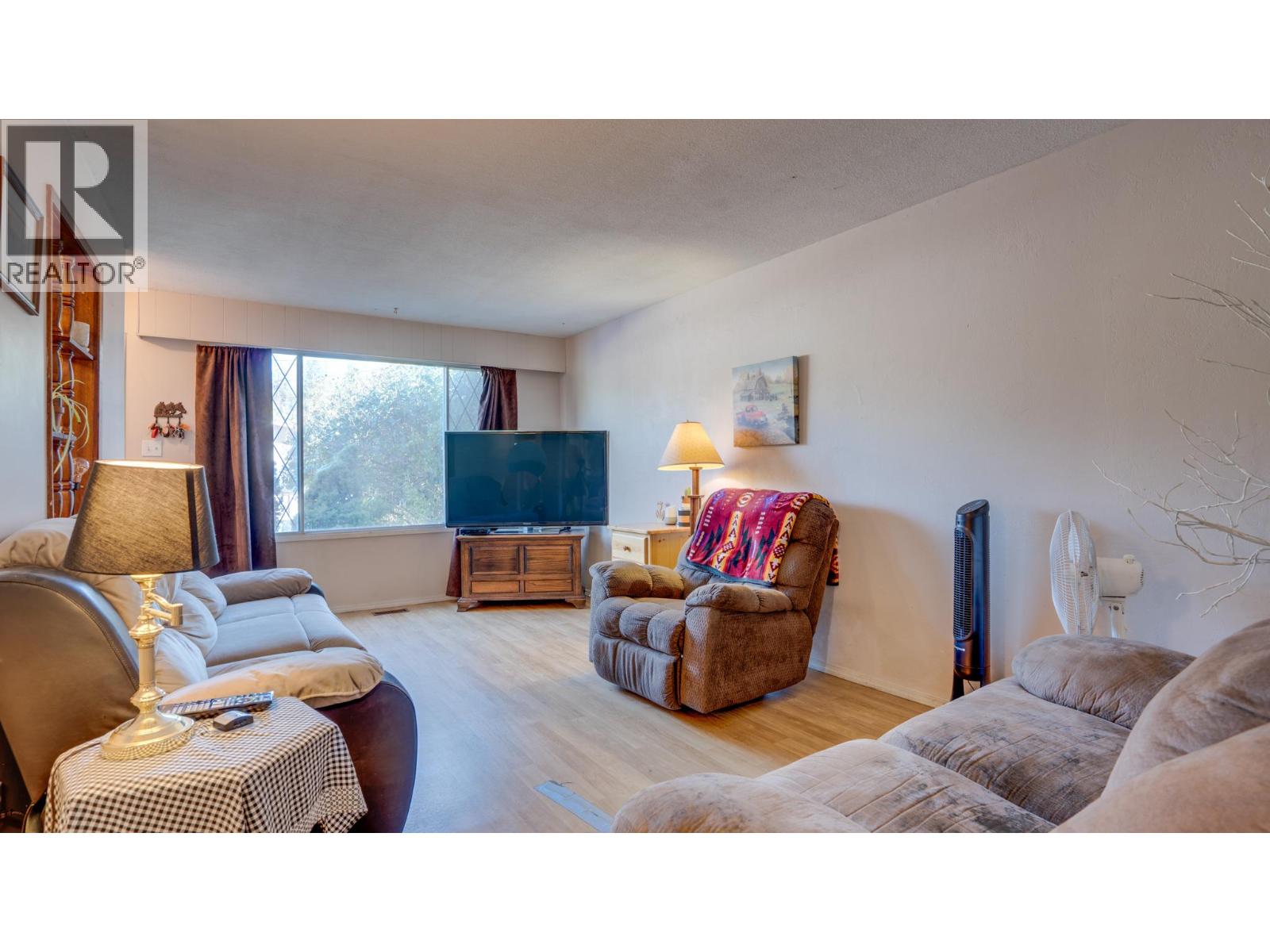 Photo 2 of 3303 Belaire Drive, Armstrong BC