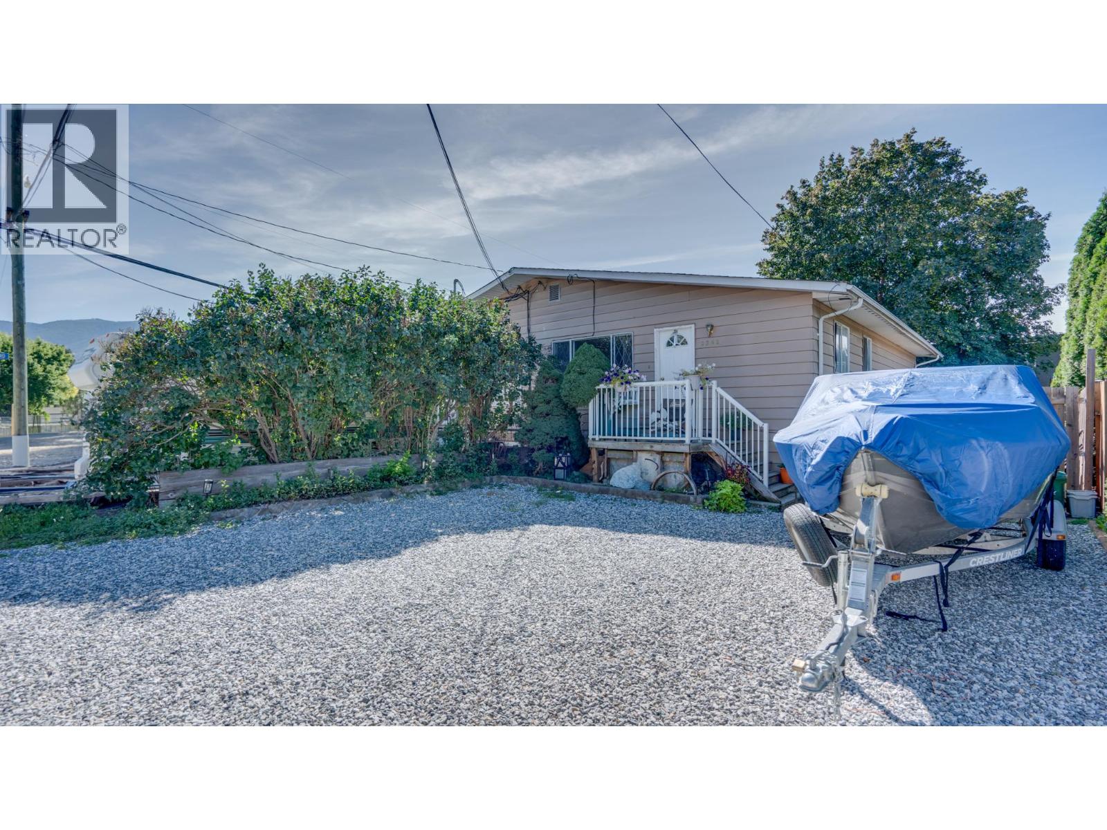 Photo 22 of 3303 Belaire Drive, Armstrong BC