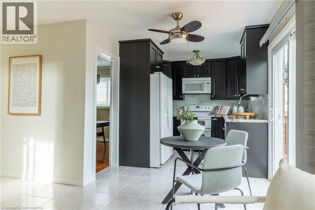 Photo 20 of 3261 Woodcroft Crescent, Burlington ON