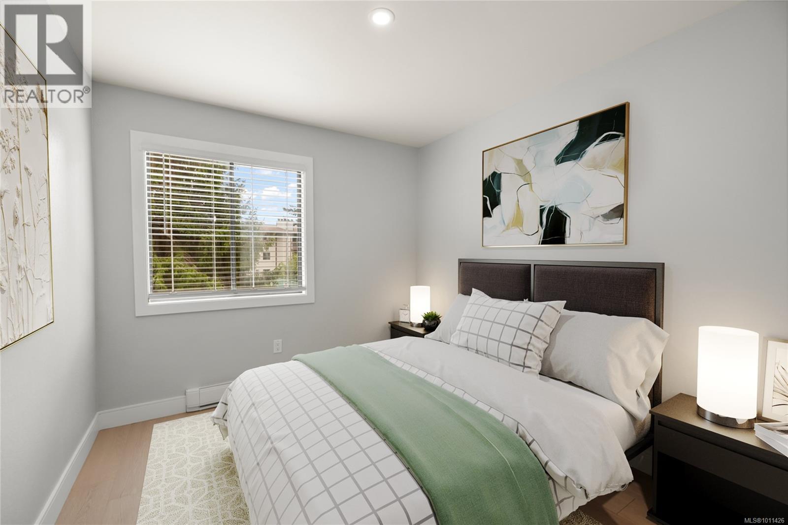 306 75 Gorge Road West, Saanich
