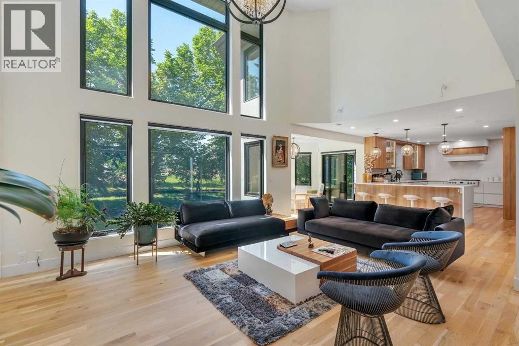 Photo 9 of 931 Shawnee Drive Sw, Calgary AB