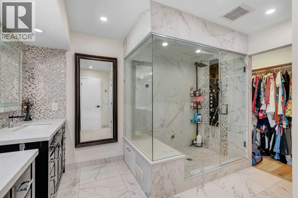 Photo 19 of 931 Shawnee Drive Sw, Calgary AB
