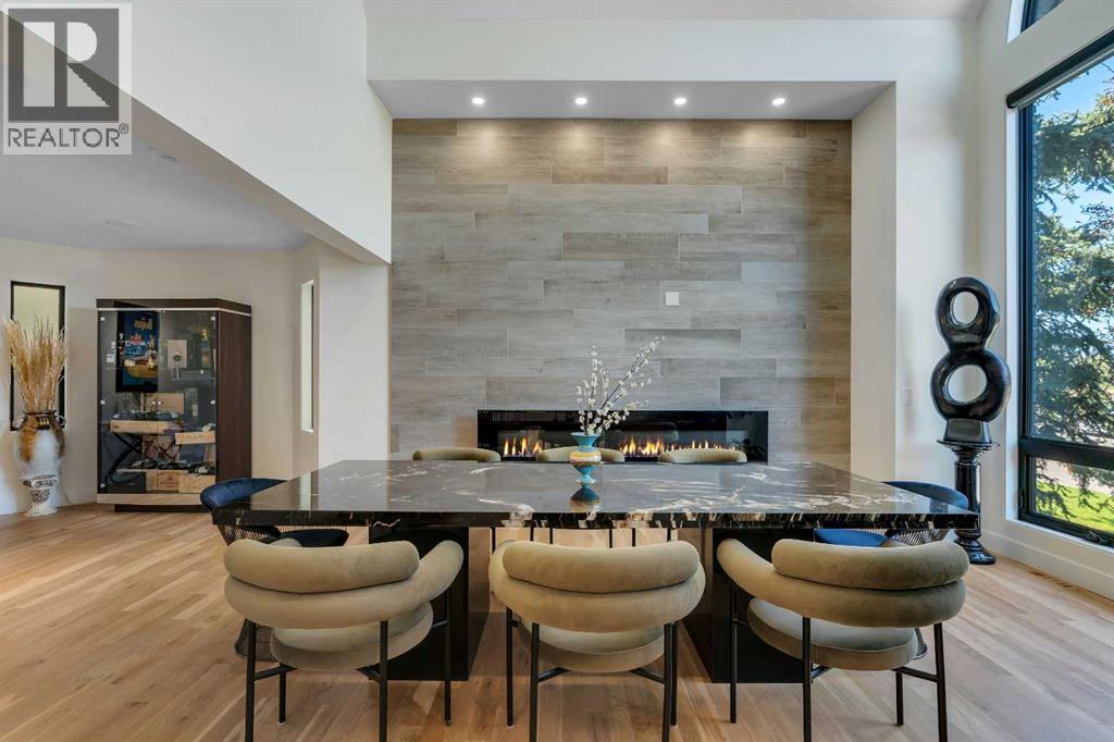 Photo 12 of 931 Shawnee Drive Sw, Calgary AB
