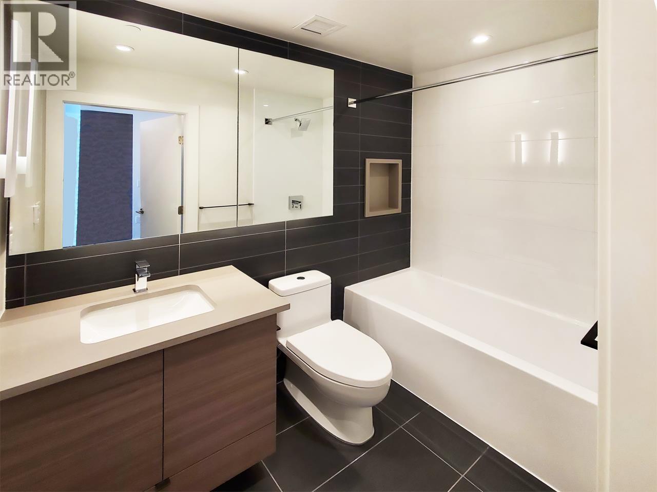 Photo 12 of 507 3438 Sawmill Crescent, Vancouver BC