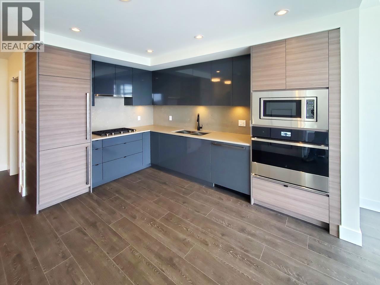 Photo 6 of 507 3438 Sawmill Crescent, Vancouver BC