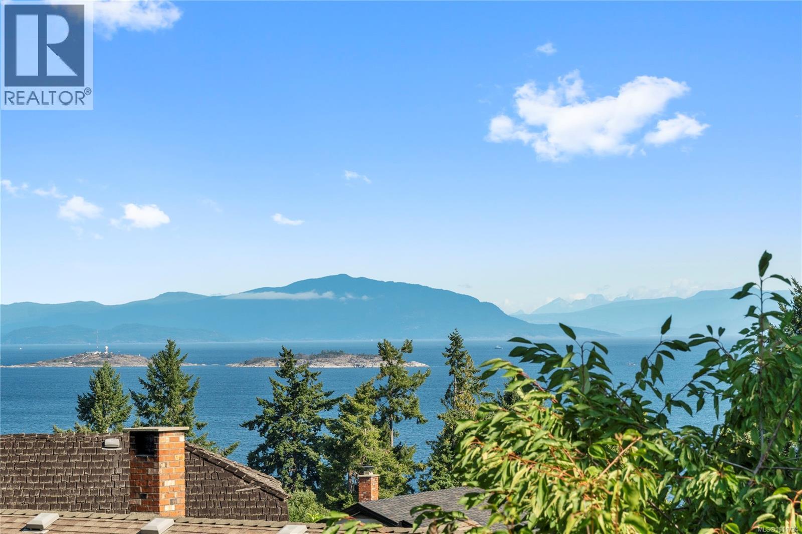 Photo 4 of 6782 Dickinson Rd, Nanaimo BC