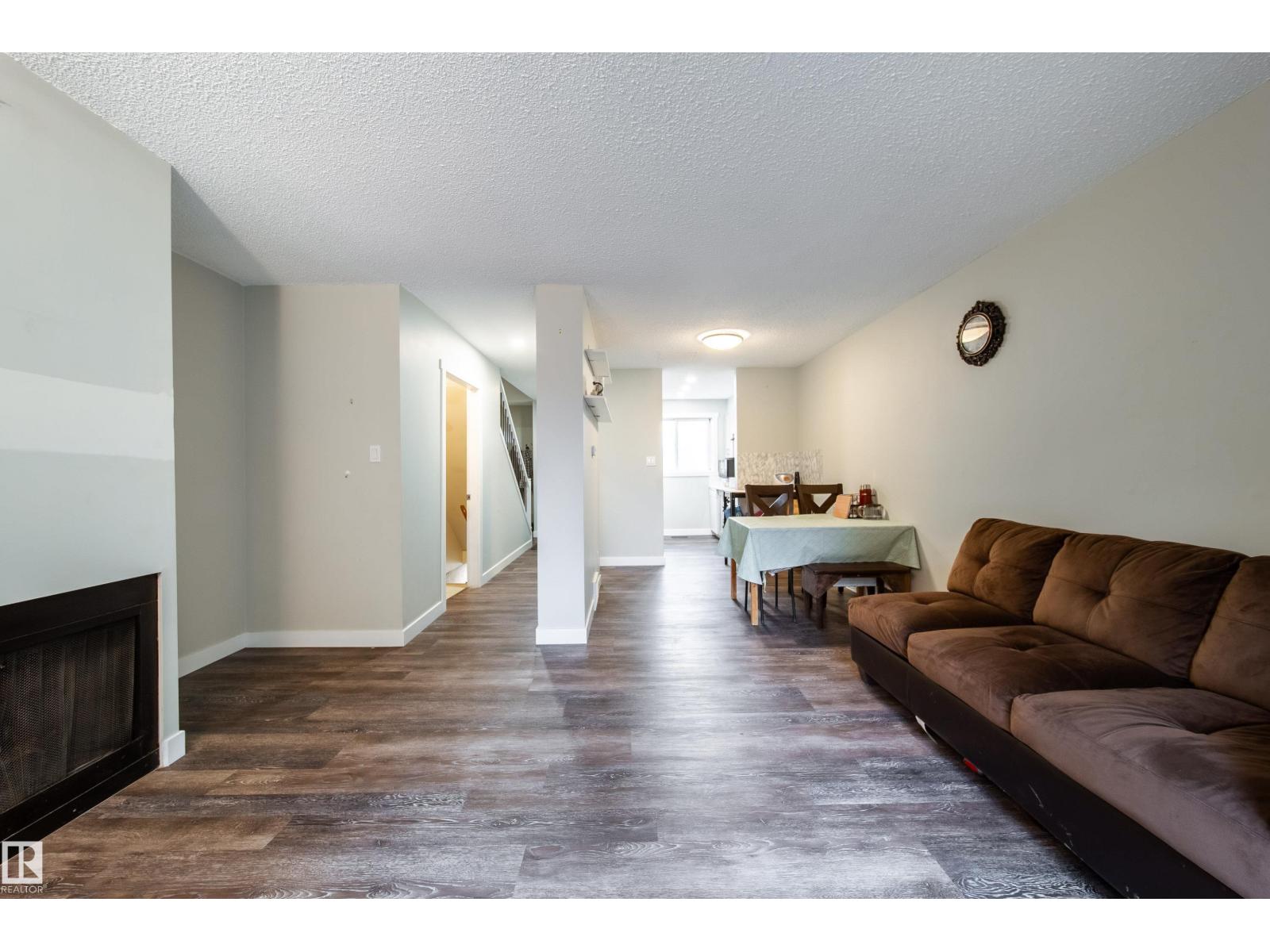 Photo 12 of 5622 148 St Nw Nw, Edmonton AB